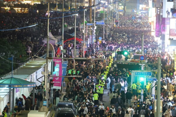 [뉴스] 지드래곤 음악에 불꽃 터지니…117만명 우루루