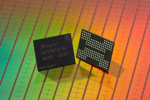 [뉴스] SK하이닉스, 내년 300단대 V10 낸드 낸다…하이브리드 본딩 첫 적용