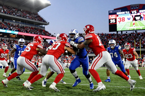 Houston, 14점차 뒤집고 LSU를 38-35로 제압한 Texas Bowl 역전극