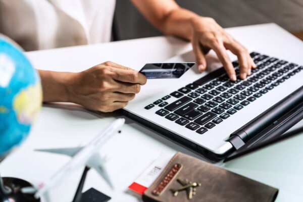 [뉴스] 어쩔 수 없이 일본 가야죠…여행 미루던 직장인 한숨