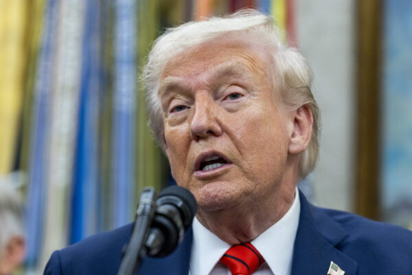 [뉴스] “월요일의 대량학살” 트럼프, 뉴욕 이민판사 8명 무더기 해고