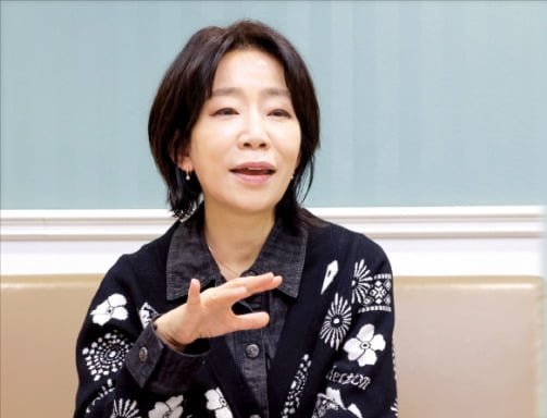 [뉴스] 김문정 감독 20년 생존 비결은 유연함…쉴 새 없이 새 장르 흡수했죠