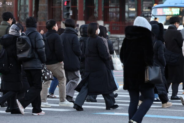 [뉴스] 토요일 전국 겨울비…비 그친 뒤 기온 뚝’