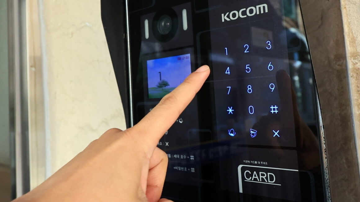 [뉴스] 부실 보안에 전세계 떠돈 내 정보…보상은 겨우 10만원?