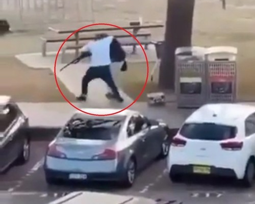 [뉴스] 16명 사망 총기 난사범, 맨손으로 붙잡았다…시드니 시민영웅은 ‘무슬림’