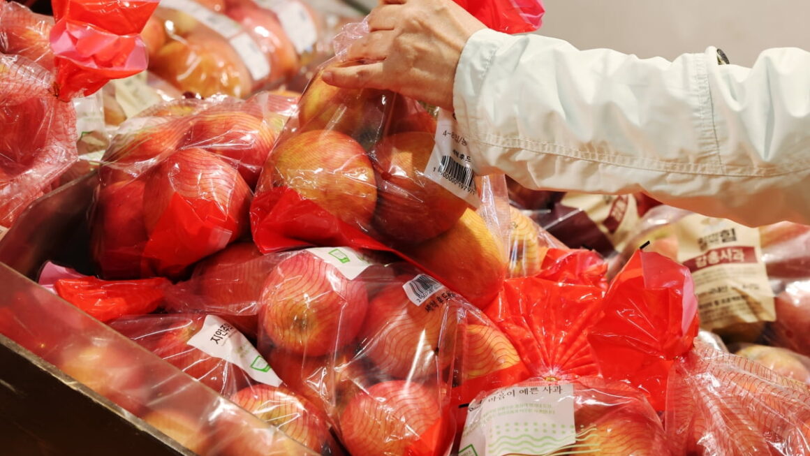 [뉴스] 물가는 내렸는데 가격은 올랐다? …따로 노는 통계, 왜?