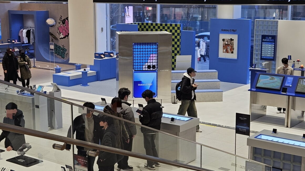 [뉴스] 이제 아이폰 안 써요…20대 갤럭시에 푹 빠진 이유