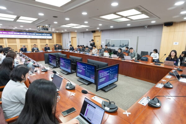 [뉴스] 저탄소 케이팝 콘서트 실천 위한 가이드라인 필요