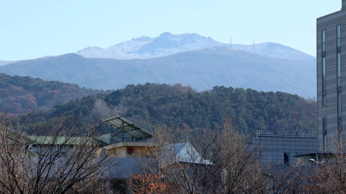 [뉴스] 내일 서울 영하 9도 강추위…오후 최대 5㎝ 첫눈 내린다