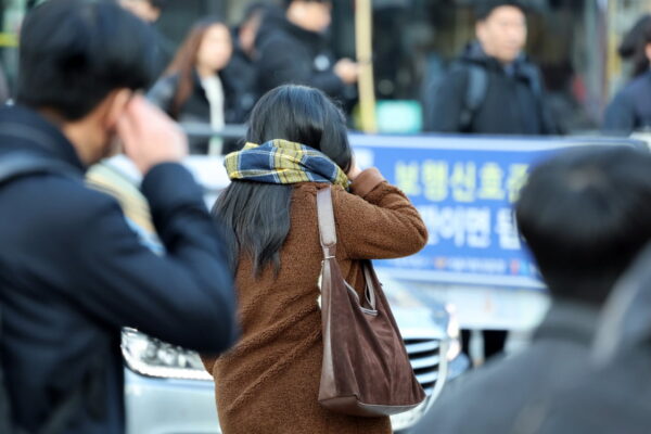 [뉴스] 출근길 전국 대부분 영하권…서해안 최대 10㎝ 폭설