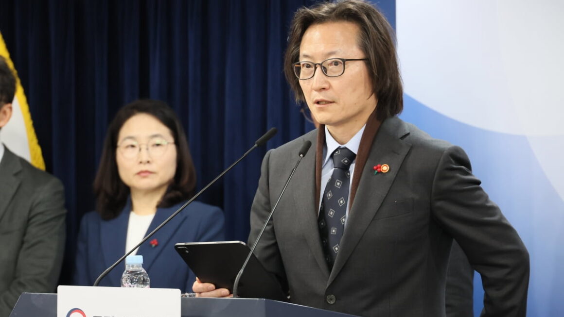 [뉴스] 주병기 공정거래위원장 쿠팡 영업정지 가능성 열어놔