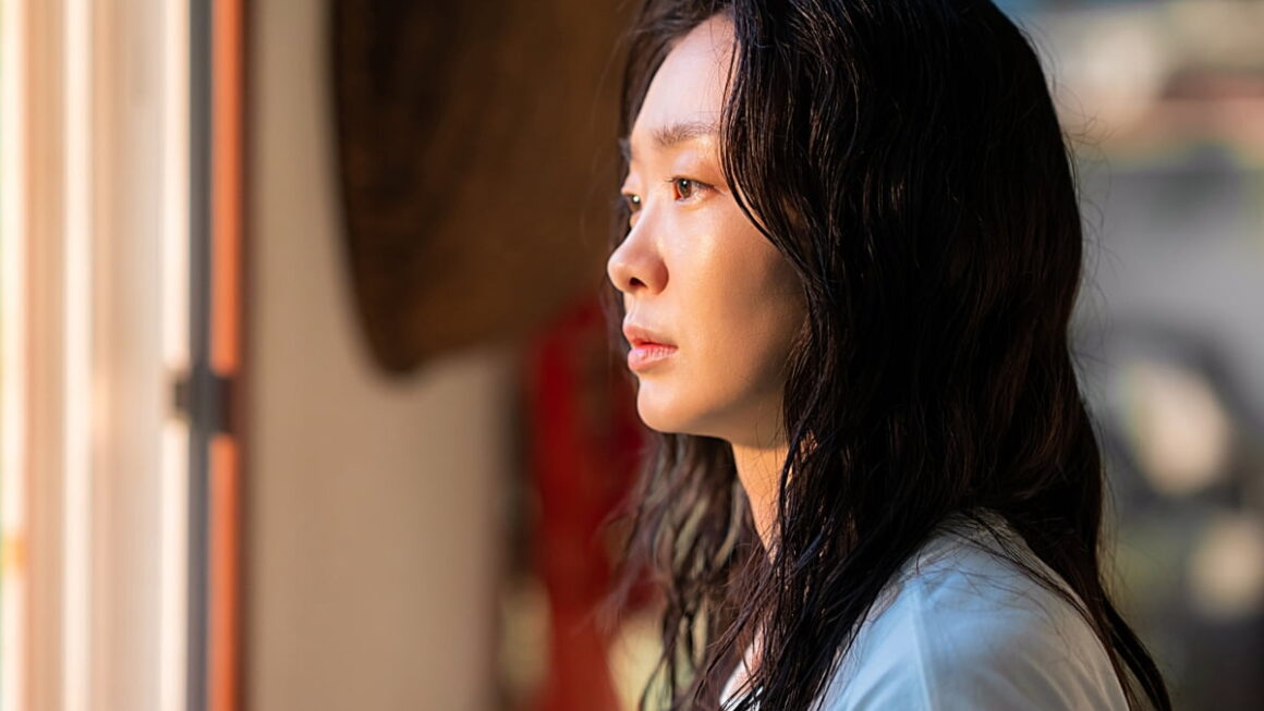 [뉴스] 54개국 싹쓸이 김다미가 해냈다…K콘텐츠, 넷플릭스 선두