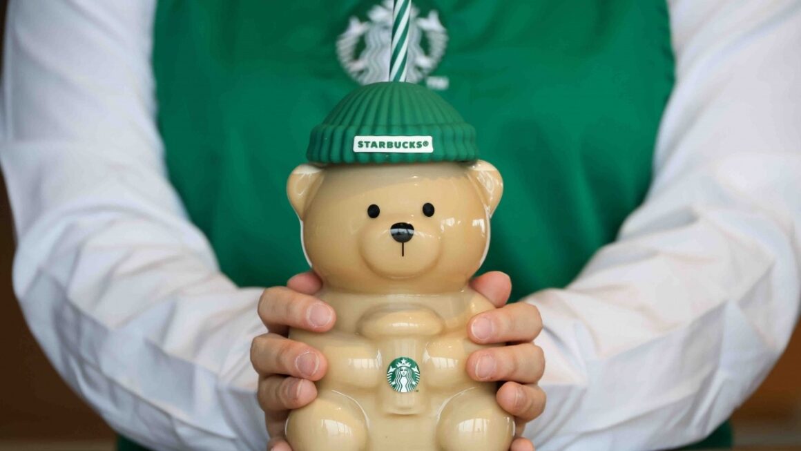 [뉴스] 美서 오픈런’ 스타벅스 굿즈, 한국에 온다는데