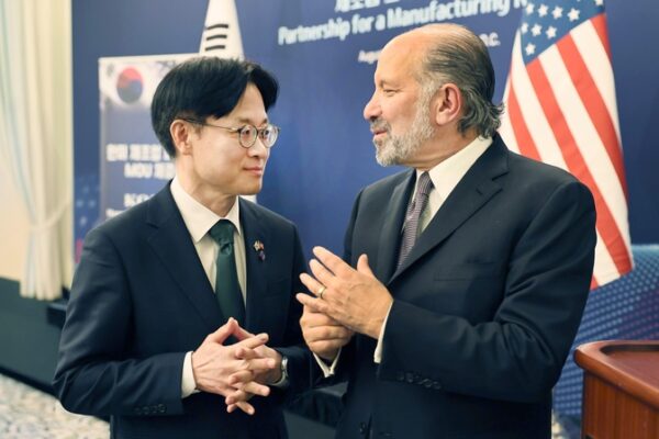 [뉴스] 미국 상무 “한국 자동차 관세 15%로 11월1일자 소급 인하” 공식 확인