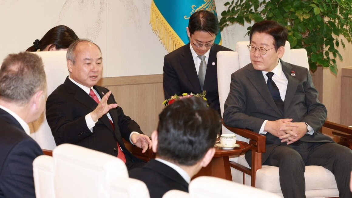 [뉴스] 손정의 회장, 이재명 대통령 만나 강조한 ASI 비결은