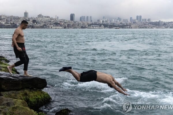 [뉴스] 규모 7.0 이상 지진 가능성 나왔다…4개 대륙판 둘러싸인 이 나라