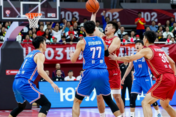 Clippers가 Warriors를 103-102로 제압한 숨막히는 접전 분석
