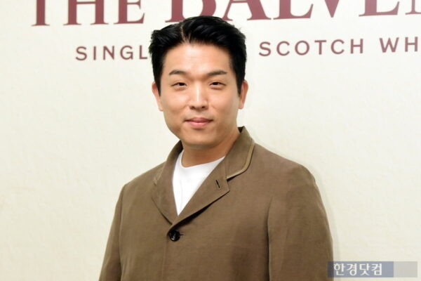 [뉴스] 안성재 셰프 모수, 42만원에 주차도 안 돼…허위 AI 리뷰 주의보