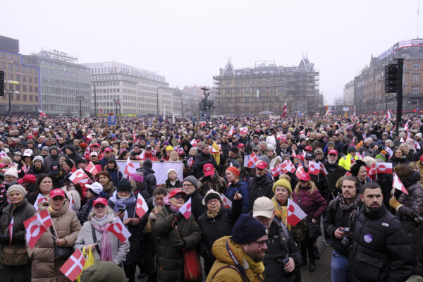 [뉴스] 그린란드에 꽂힌 트럼프, EU와 했던 무역합의도 ‘무시’