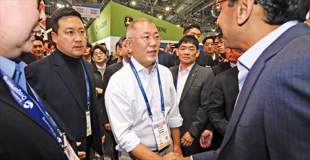 [뉴스] 피지컬AI 깐부 찾아나선 정의선…구글·퀄컴·삼성·LG 다 훑었다