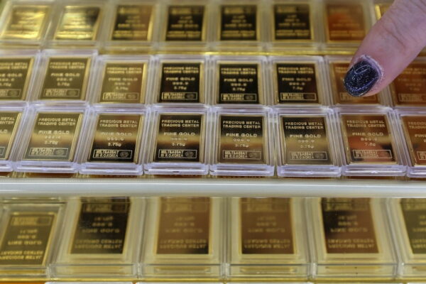 [뉴스] 금값 치솟았는데…13년동안 안 사고 보기만 한 한국은행