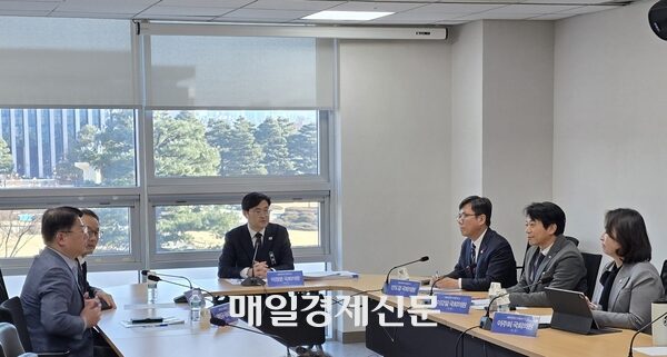 [뉴스] 민주당 ‘디지털자산기본법’ 윤곽‥스테이블코인 자본금 50억·업종별 ‘인가·등록’ 차등
