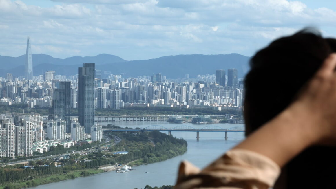 [뉴스] 180억 증여받은 40대 여성…분할매수·절세로 年 9.5% 수익