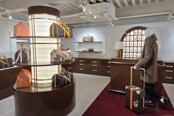 [뉴스] 여기 루이비통 매장 맞아요?…쇼핑하러 갔다가 깜짝