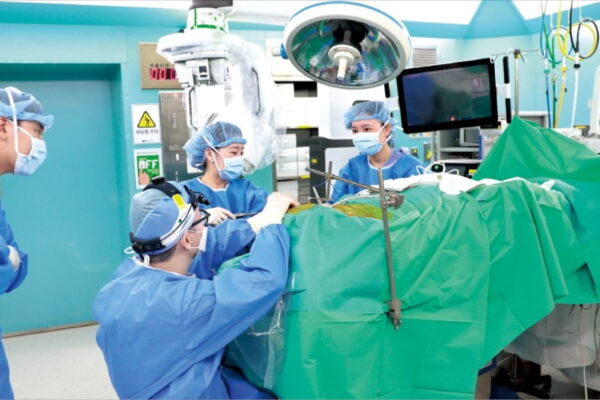 [뉴스] 두경부암 치료 1주일로 단축…로봇수술로 흉터 최소화