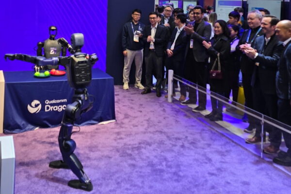[뉴스] 스마트폰 두뇌의 왕 퀄컴, 로봇 겨냥한다
