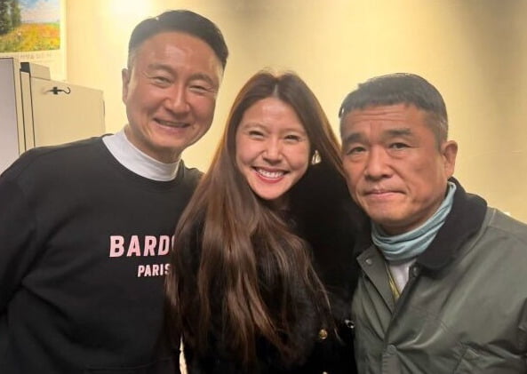 [뉴스] 그 김건모 맞아?…6년 만의 복귀 근황에 화들짝