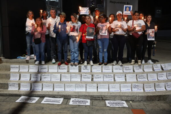 [뉴스] “트럼프가 구국의 영웅”…‘마두로 축출’ 베네수 증시 169% 폭등