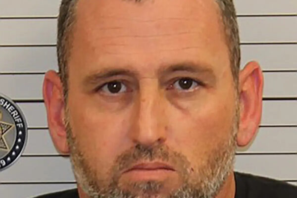 [뉴스] 남편 휴대전화에서 발견된 영상에 ‘충격’…교회 집사의 이중생활