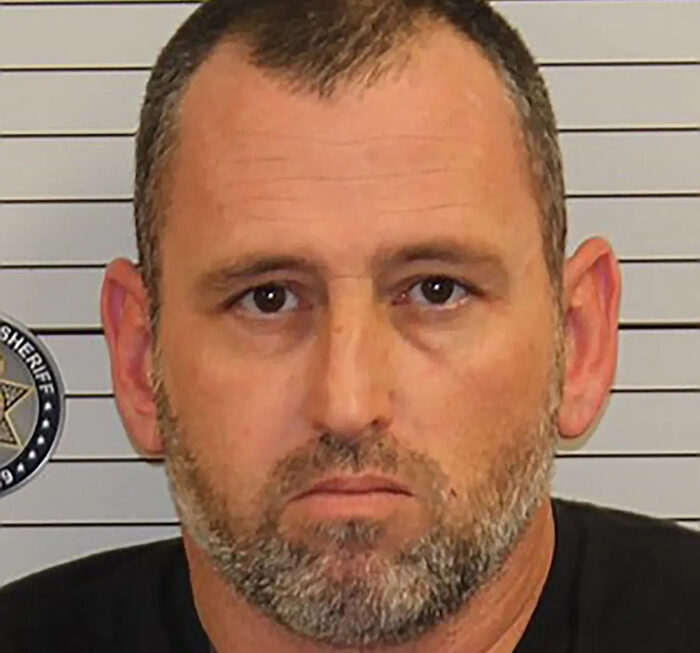 [뉴스] 남편 휴대전화에서 발견된 영상에 ‘충격’…교회 집사의 이중생활