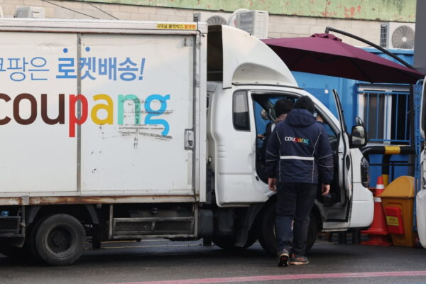 [뉴스] 쿠팡만 있는 건 아니었네…이커머스 판 흔드는 탈팡 분수령