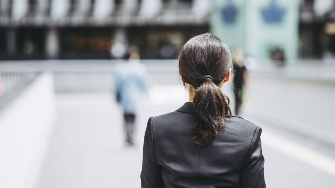 [뉴스] 월급 300만원에도 안 한다…Z세대 등 돌린 이 직업