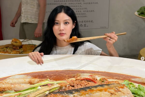 [뉴스] 가장 듣고 싶었던 말 조민, 교보문고 강남점서 출간 기념 사인회