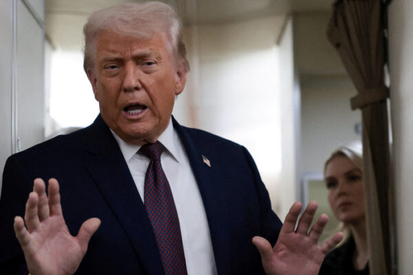 [뉴스] 트럼프 “캐나다, 중국과 협정 체결하면 관세 100%”