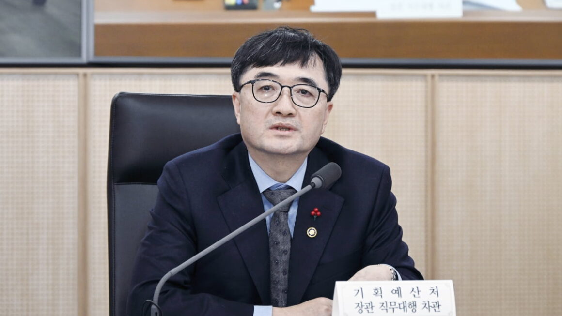 [뉴스] R&D 예산 두고 예산처·과기부 매달 국장급 협의체 가동