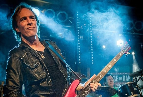 [뉴스] 명곡 ‘윈드 오브 체인지’ 스콜피온스 베이시스트 암 투병 끝에 별세