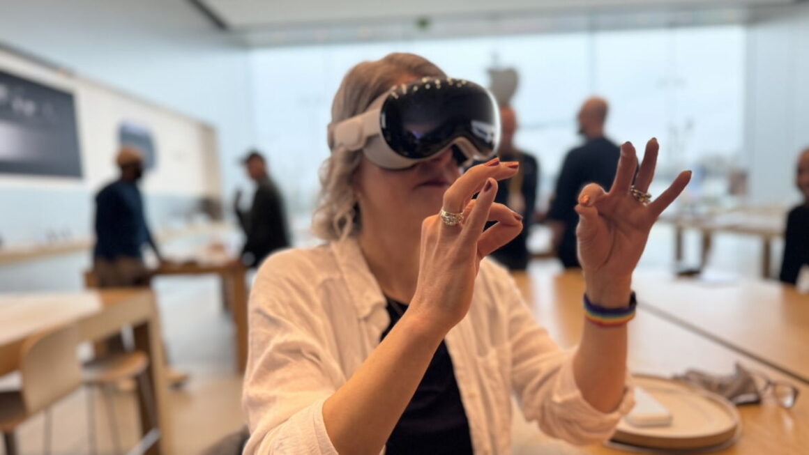 [뉴스] 표정 읽는 시리 나온다…말 안해도 알아듣는 AI 개발 전쟁