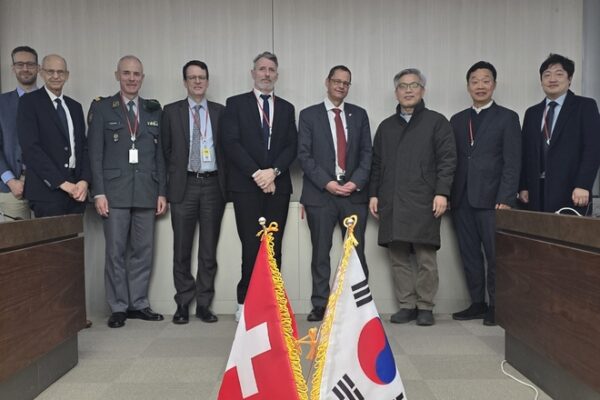 [뉴스] 스위스 국방조달청장 첫 방한