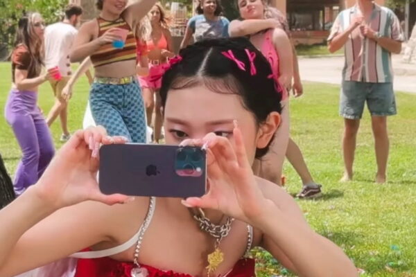 [뉴스] 갤럭시로 갈아탈까 봐요…아이폰 쓰던 20대 변심 속내는