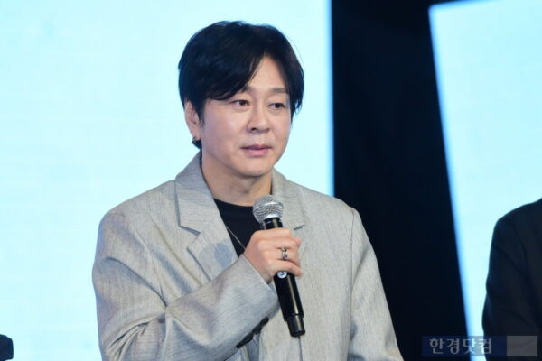 [뉴스] YB 윤도현, 콘서트 연기 이유가…처음 해보는 치료 매일 하는 중