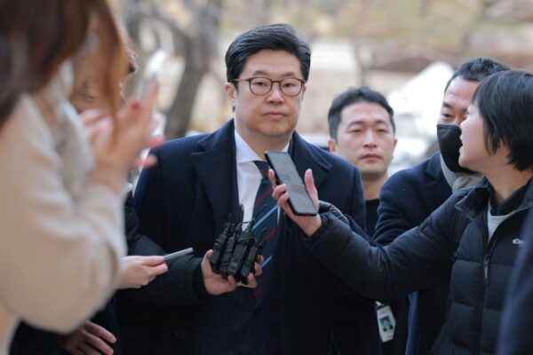 [뉴스] 금감원 ‘홈플러스 사태’ MBK 경영진 추가 검찰 이첩…자본시장법 위반 혐의