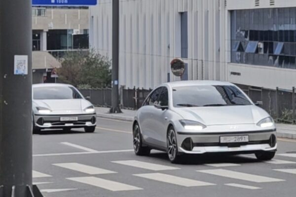 [뉴스] 초고수, 배당주 순환매 나서…현대차 사고 SKT 팔고 [주식 초고수는 지금]