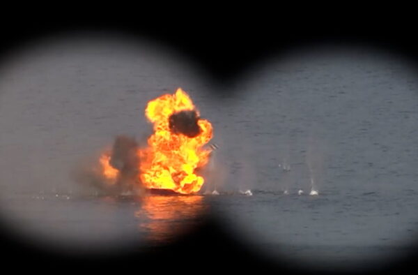 [뉴스] [속보] “이란, 해군 훈련으로 호르무즈 해협 수시간 폐쇄”