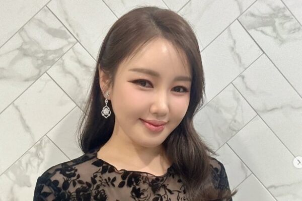 [뉴스] “비자 문제로 공연 열지 못했다”…미국 LA공연 연기한 송가인