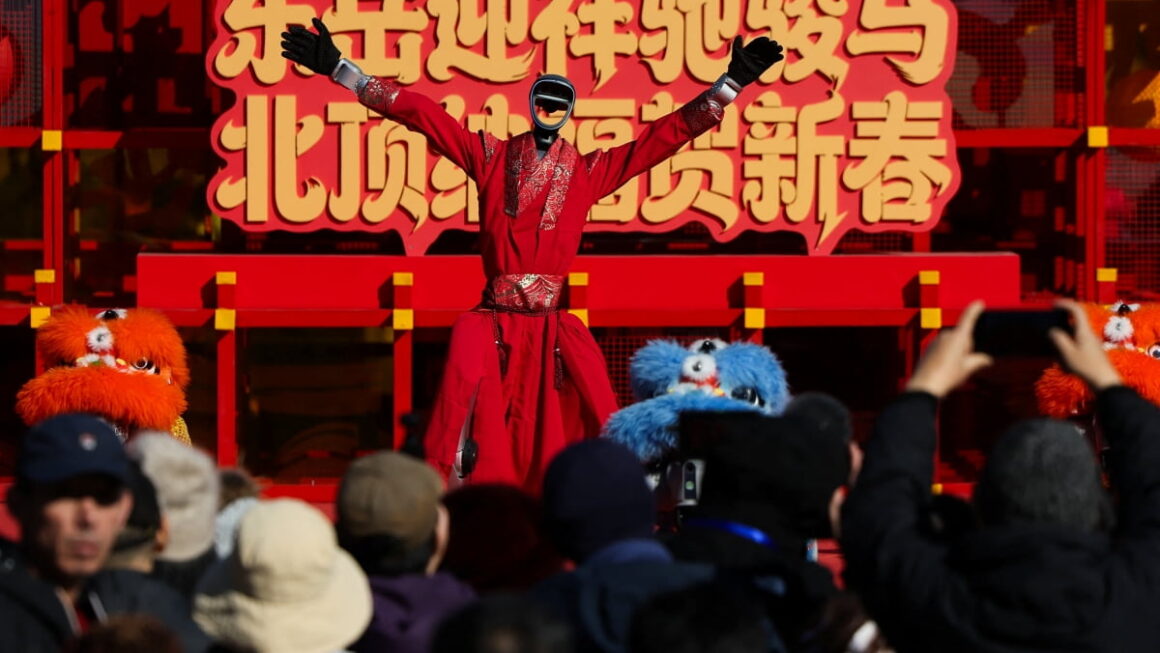 [뉴스] 로봇은 춤추고 직장인은 울고…가벼운 명절 보너스