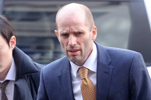 [뉴스] 국회 위증 혐의 쿠팡 로저스, 66억 주식 받아